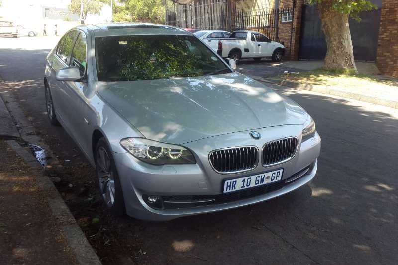 BMW 5 Series 528i Exclusive 2013