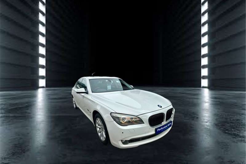 BMW 7 Series 730d Innovations 2011