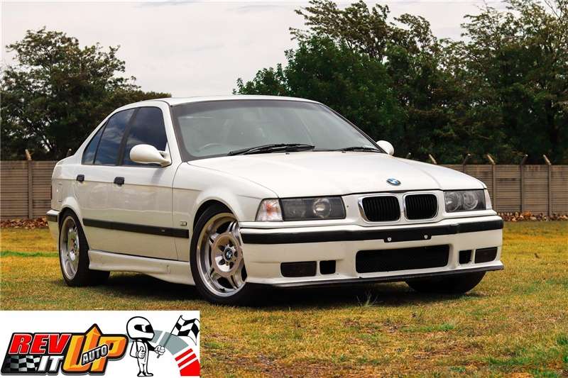 BMW M3 sedan 1997