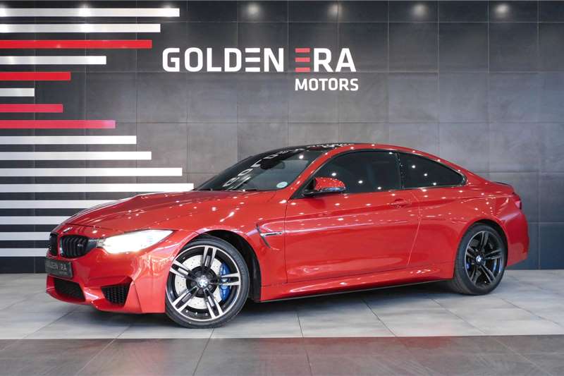 BMW M4 coupe M-DCT 2015