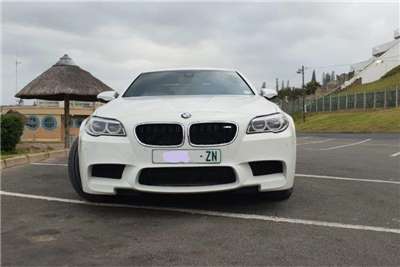  2016 BMW M5 sedan 