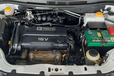  2015 Chevrolet Aveo Aveo hatch 1.6 L