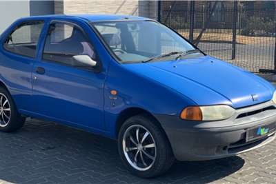  2000 Fiat Palio 