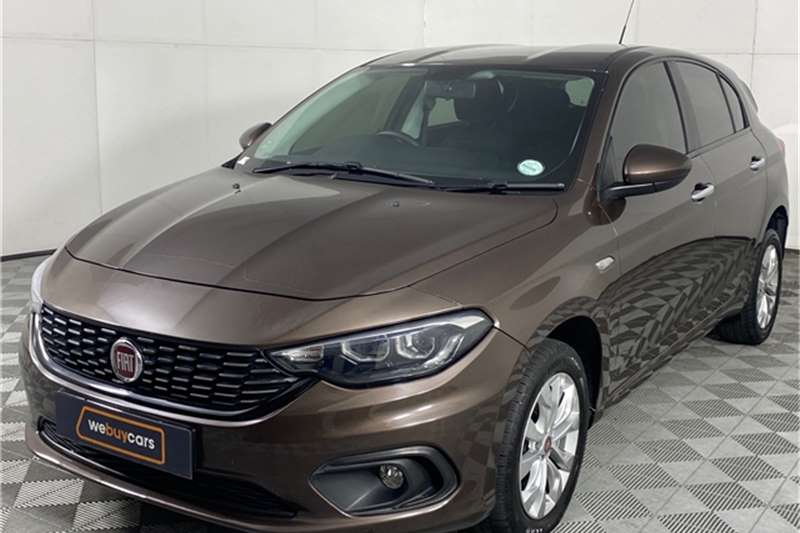 Fiat Tipo hatch 1.4 Easy 2018