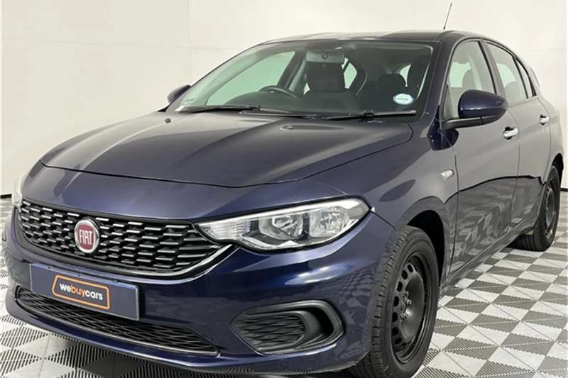 Fiat Tipo hatch 1.4 Easy 2019