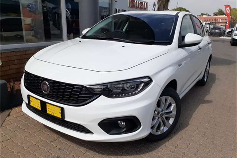 Fiat Tipo hatch 1.4 Easy 2020