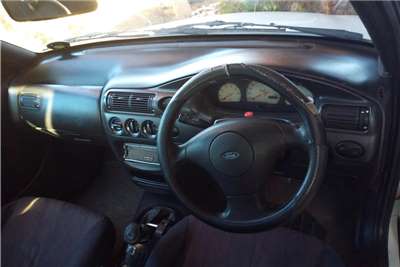  1996 Ford Escort 