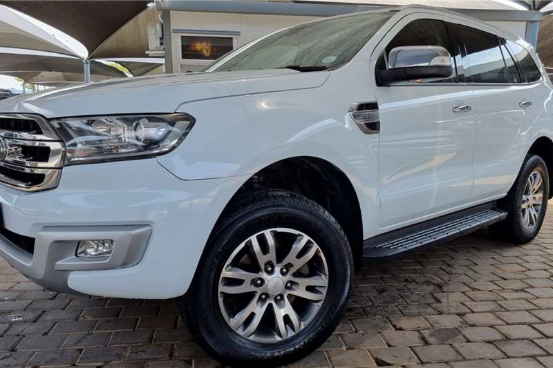 Ford Everest 2.2 XLT auto 2016
