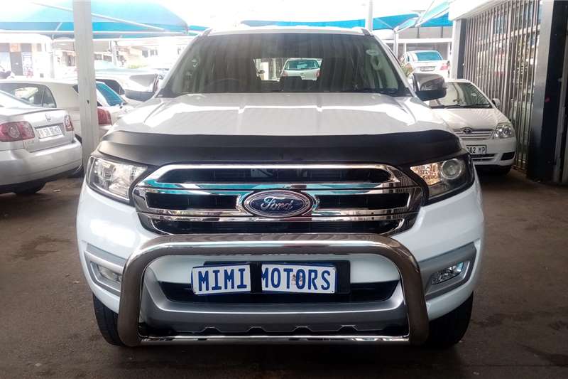 Ford Everest 3.2 XLT 4X4 A/T 2017