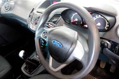  2010 Ford Fiesta 