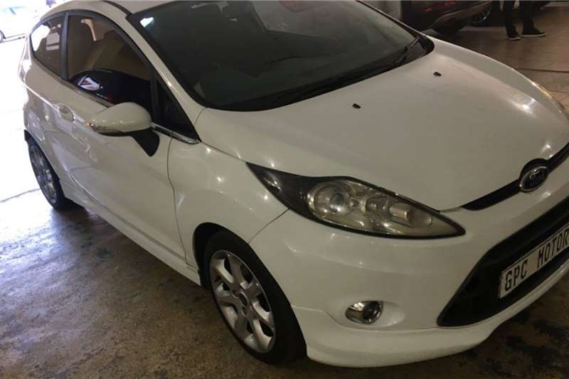 Ford Fiesta 1.4 3-door Titanium 2010