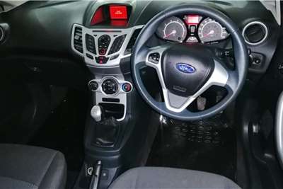  2013 Ford Fiesta Fiesta 1.4 5-door Trend