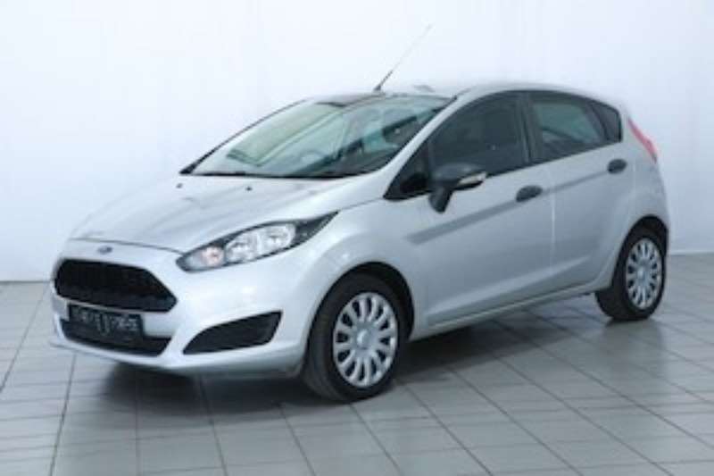 Ford Fiesta 1.4 AMBIENTE 5DR 2017