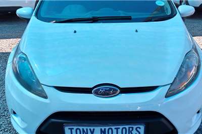  2014 Ford Fiesta Fiesta 1.4i 5-door