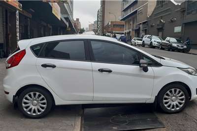  2014 Ford Fiesta Fiesta 1.4i 5-door