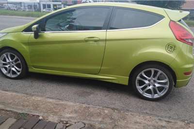  2010 Ford Fiesta Fiesta 1.6 3-door Titanium