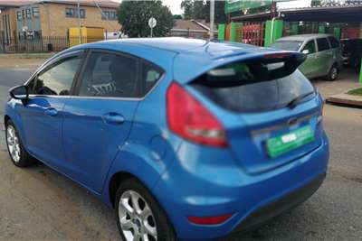  2009 Ford Fiesta Fiesta 1.6 5-door Titanium