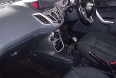  2011 Ford Fiesta Fiesta 1.6 5-door Titanium
