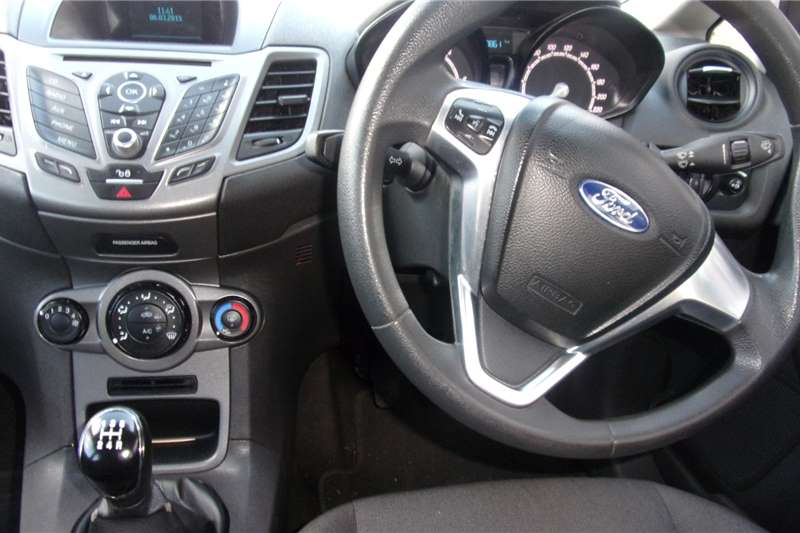 Ford Fiesta 1.6 5-door Trend 2015
