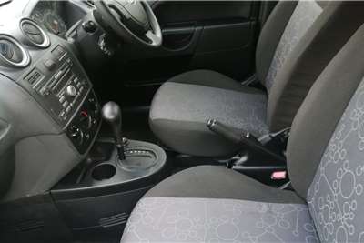  2006 Ford Fiesta Fiesta 1.6i 5-door Ambiente automatic