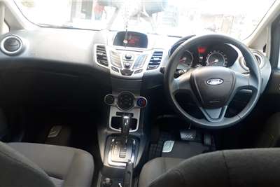  2013 Ford Fiesta Fiesta 1.6i 5-door Ambiente automatic