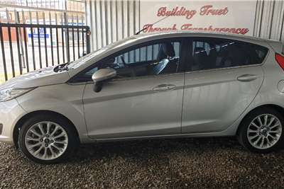  2013 Ford Fiesta Fiesta 5-door 1.0T Titanium