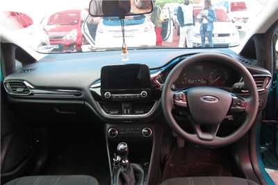  2018 Ford Fiesta Fiesta 5-door 1.0T Titanium