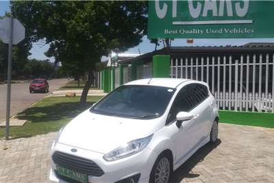  2015 Ford Fiesta Fiesta 5-door 1.0T Titanium auto