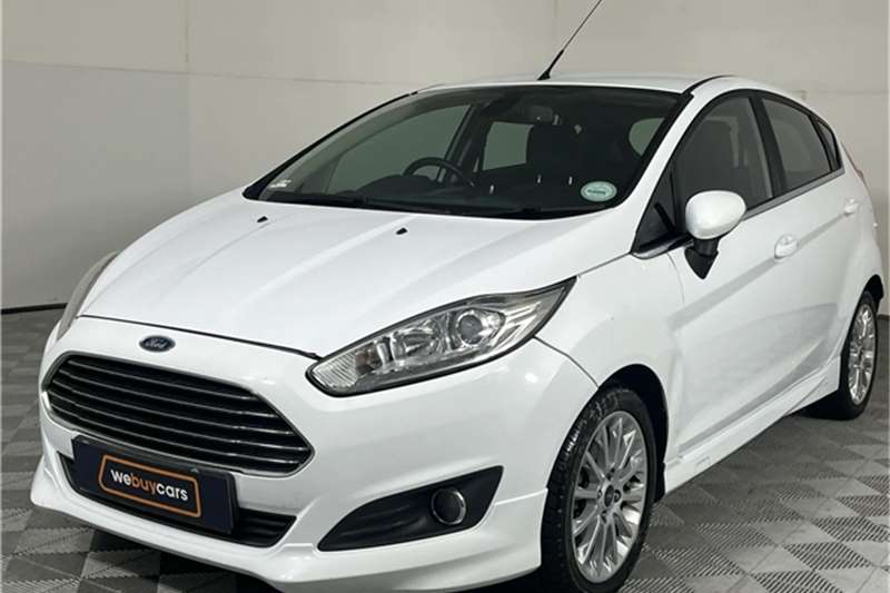 Used 2015 Ford Fiesta 5 door 1.0T Titanium auto