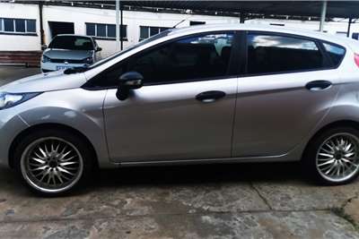  2012 Ford Fiesta Fiesta 5-door 1.4 Trend