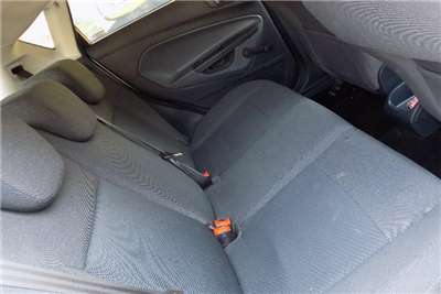  2012 Ford Fiesta Fiesta 5-door 1.6 Ambiente auto