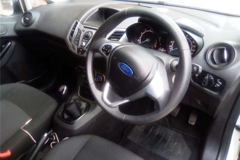Used 2015 Ford Fiesta Hatch 5-door 