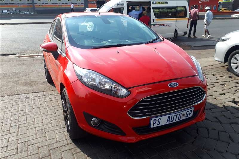 Used 2017 Ford Fiesta Hatch 5-door 