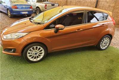  2013 Ford Fiesta hatch 5-door FIESTA 1.0 ECOBOOST TITANIUM 5DR