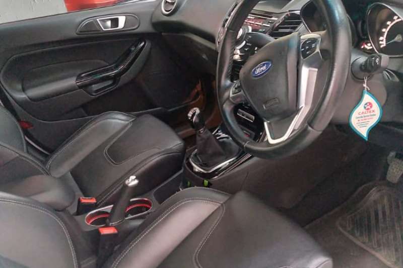 Used 2016 Ford Fiesta Hatch 5-door FIESTA 1.0 ECOBOOST TITANIUM 5DR