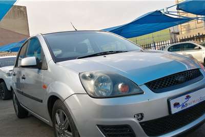  2006 Ford Fiesta hatch 5-door 