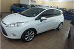  2010 Ford Fiesta hatch 5-door FIESTA 1.6i AMBIENTE 5Dr