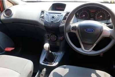  2010 Ford Fiesta hatch 5-door FIESTA 1.6i AMBIENTE 5Dr