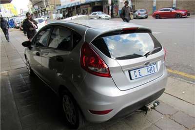  2013 Ford Fiesta hatch 5-door FIESTA 1.6i AMBIENTE 5Dr