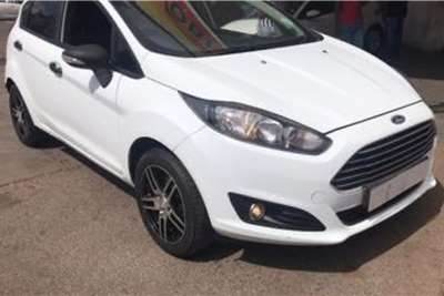  2016 Ford Fiesta hatch 5-door FIESTA 1.6i AMBIENTE 5Dr