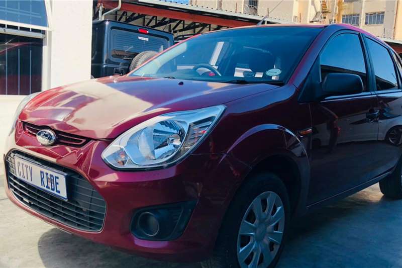 Ford Figo 1.4 Trend 2015