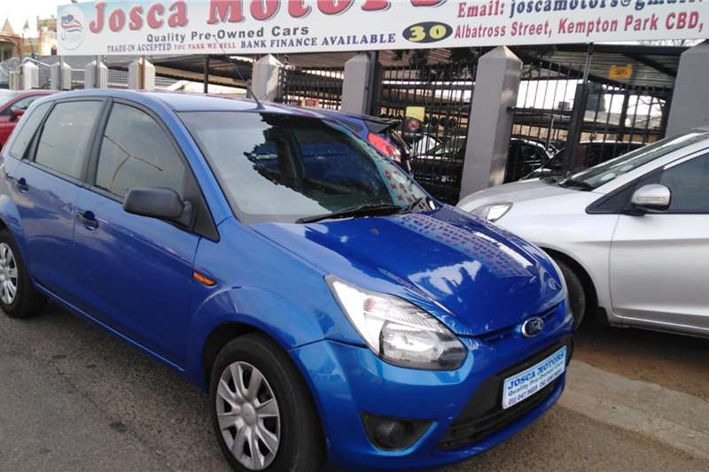 Ford Figo 1.4TDCi Ambiente 2014