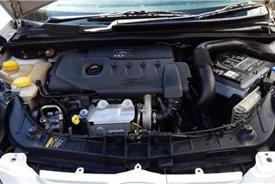 2015 Ford Figo hatch FIGO 1.5Ti VCT AMBIENTE (5DR)