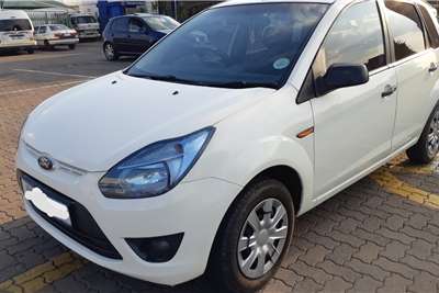  2012 Ford Figo hatch FIGO 1.5Ti VCT TITANIUM (5DR)