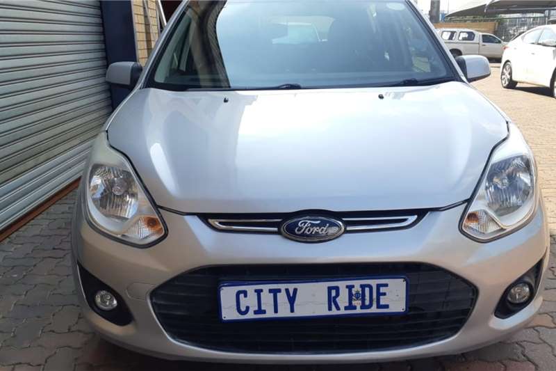 Ford Figo hatch FIGO 1.5Ti VCT TREND (5DR) 2014