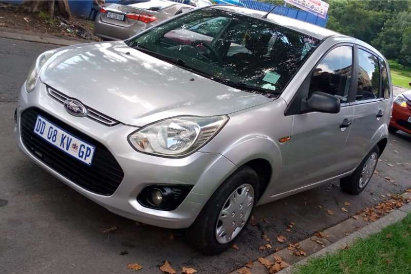 Ford Figo hatch FIGO 1.5Ti VCT TREND (5DR) 2015