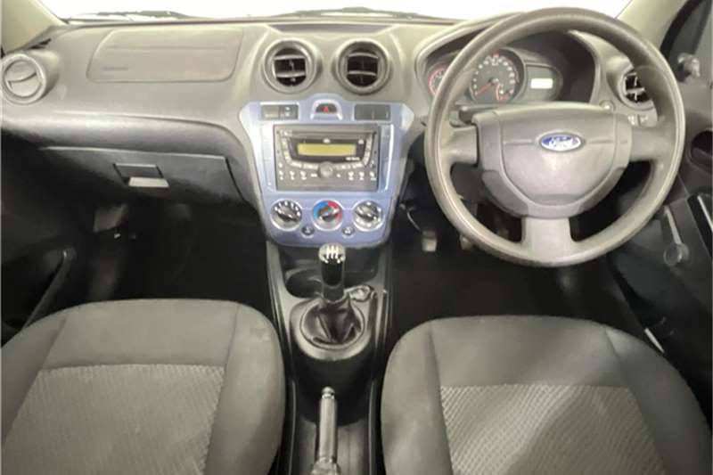 2015 Ford Figo