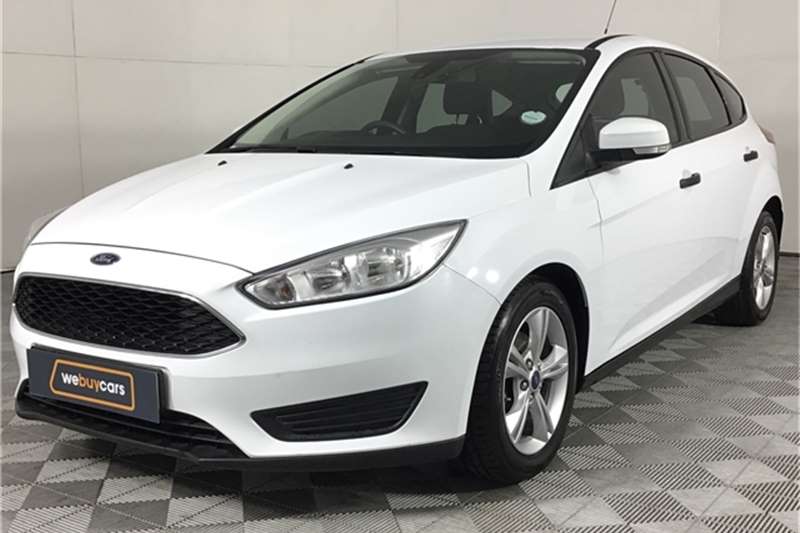 Ford Focus hatch 1.0T Ambiente 2015