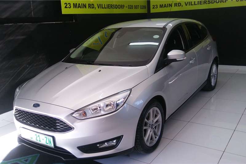 Ford Focus hatch 1.0T Trend 2016