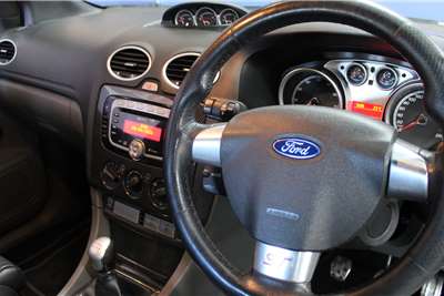  2011 Ford Focus hatch 3-door 